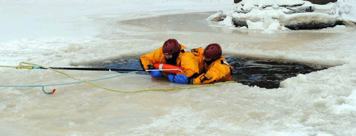 ice-rescue-training-1